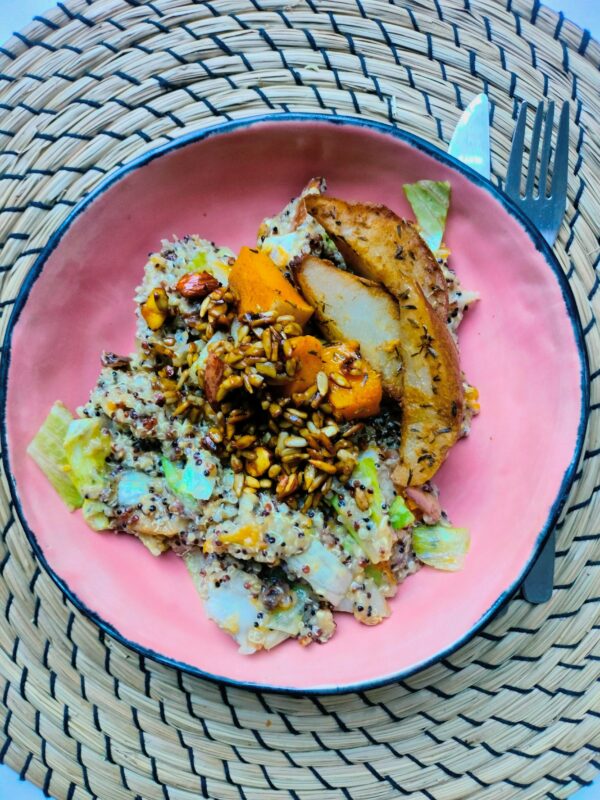 Salade van de week: Quinoasalade met geroosterde peer